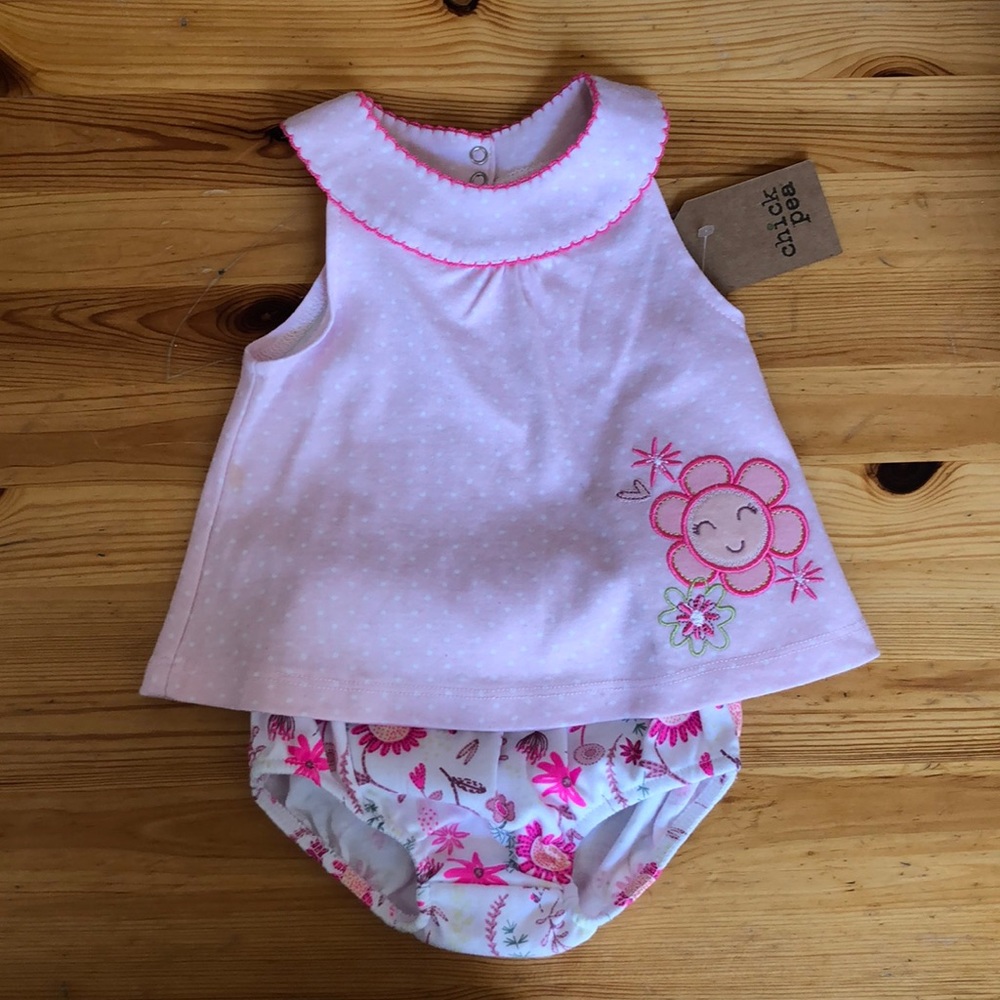 Baby Outfit set with cute flower details